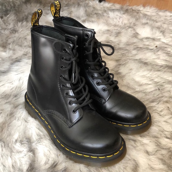 womens dr martens 1460 smooth